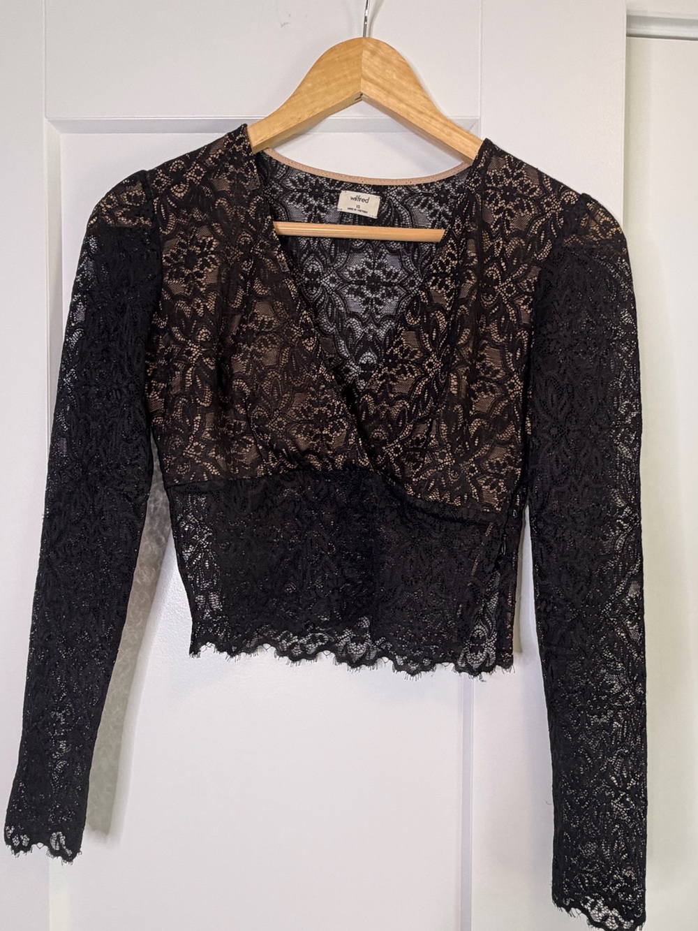 🩵2 for 3-Wilfred Black Lace Long-Sleeve Wrap Crop Top